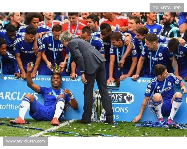 切尔西更衣室氛围与团结的探讨 切尔西更衣室氛围与团结的探讨