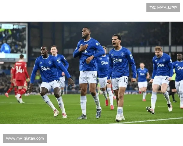 曼联与埃弗顿的对决，两支英超强队的碰撞